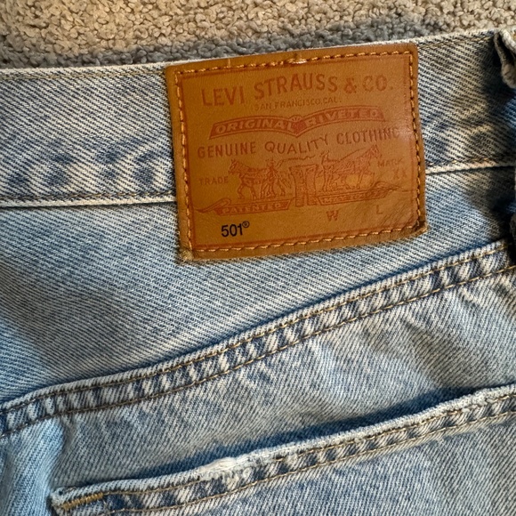 Women’s Levi’s 501 denim jeans light wash - Picture 7 of 9